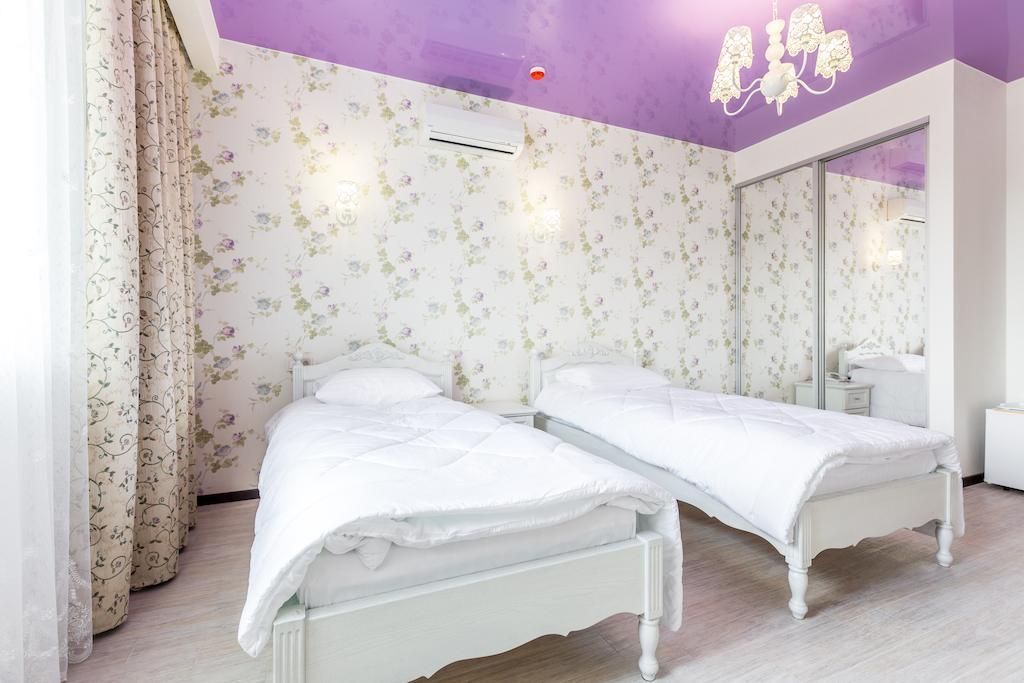 Hotel Premier Камянске Стая снимка