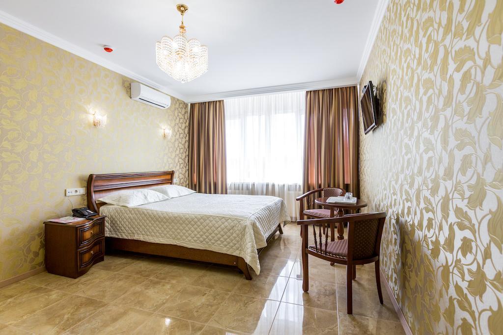 Hotel Premier Камянске Стая снимка