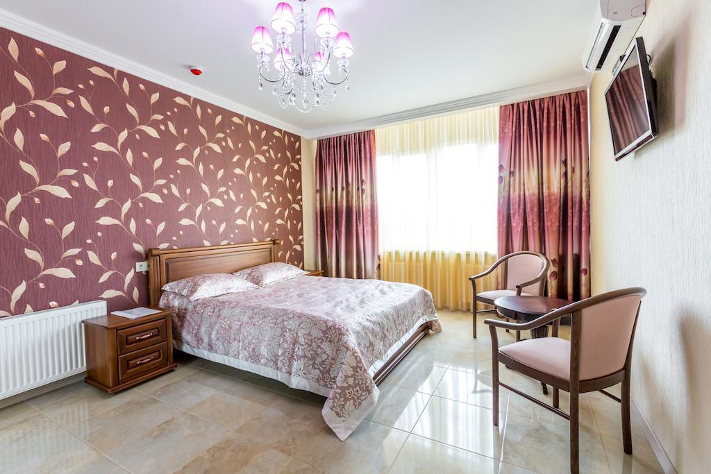 Hotel Premier Камянске Стая снимка