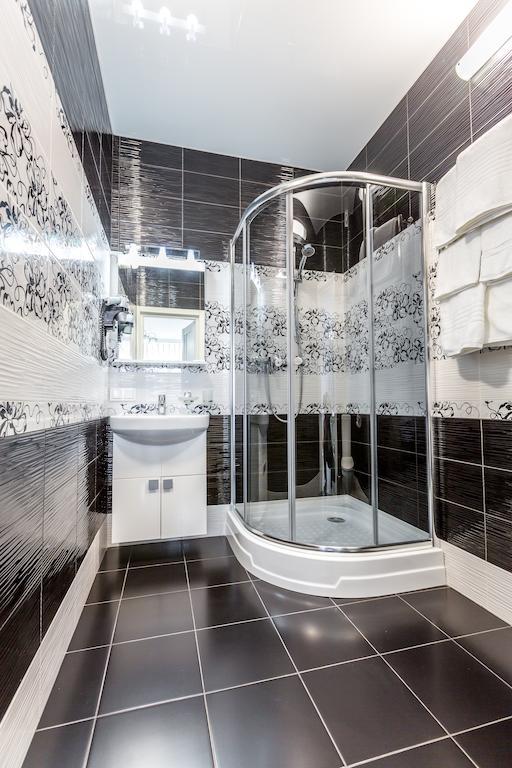 Hotel Premier Камянске Екстериор снимка