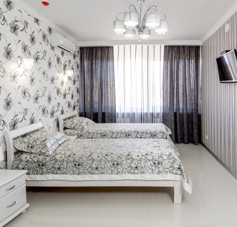 Hotel Premier Камянске Стая снимка
