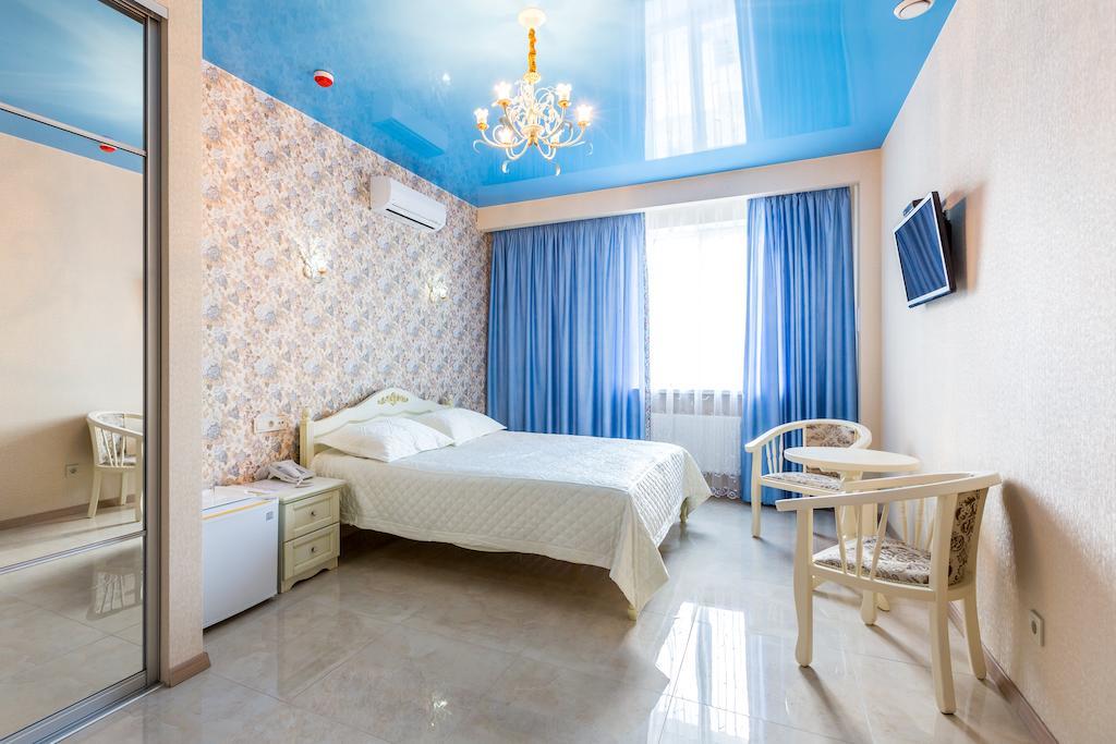Hotel Premier Камянске Стая снимка