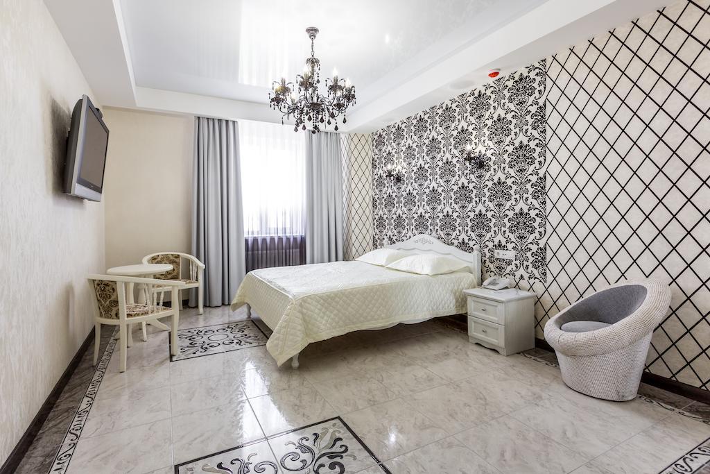 Hotel Premier Камянске Стая снимка
