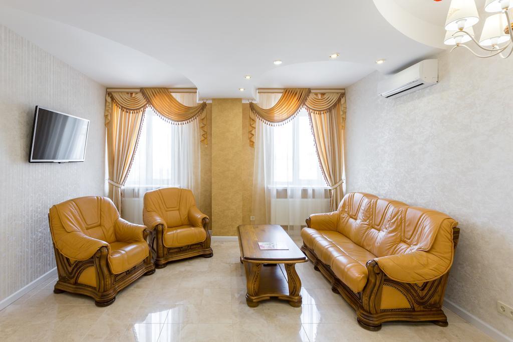 Hotel Premier Камянске Стая снимка