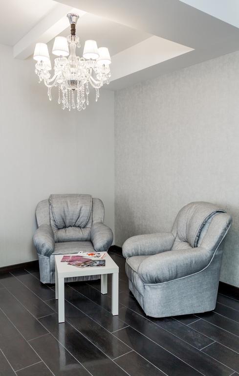 Hotel Premier Камянске Екстериор снимка